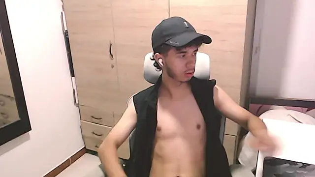 axeldarkk online show from March 10, 7:31 pm