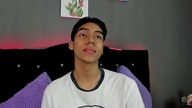 Eros Lux online show from April 29, 12:10 pm