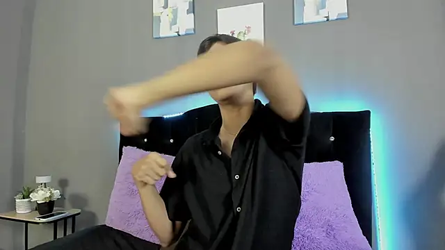 Eros Lux online show from April 10, 12:12 pm