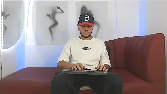 luxesmith online show from April 25, 12:13 am