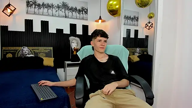 trevor mob online show from June 11, 12:32 am
