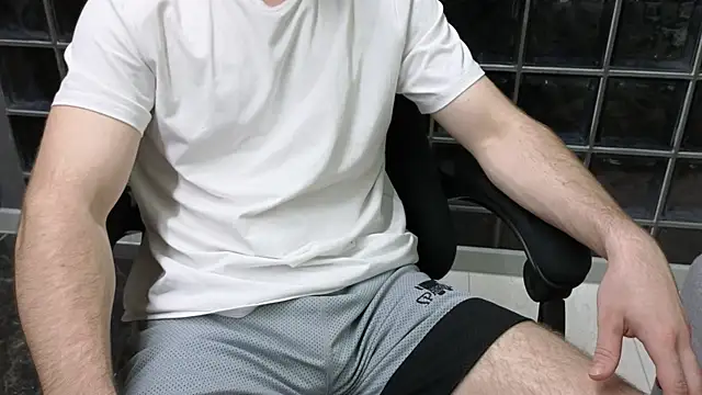 chantatummm online show from May 17, 6:15 pm