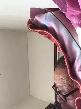 yaocaobi8 online show from April 28, 8:08 am