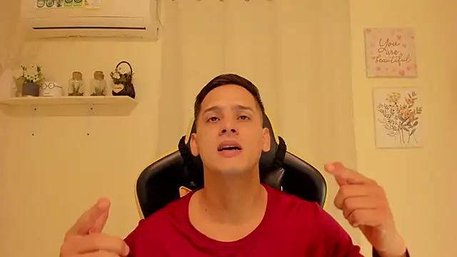 sexy andres01 online show from May 13, 12:35 pm