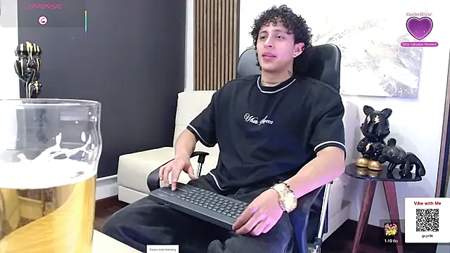 Jay Taylor1  online show from March 8, 2:59 am