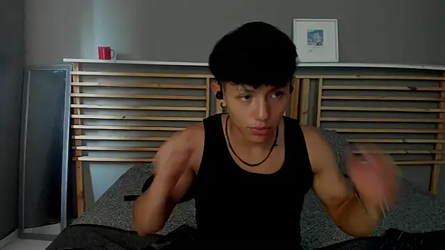 clark ken01 online show from April 28, 9:08 pm