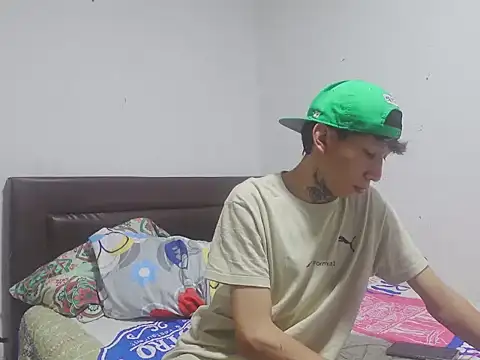 Trevordonson milf online show from March 15, 4:42 am