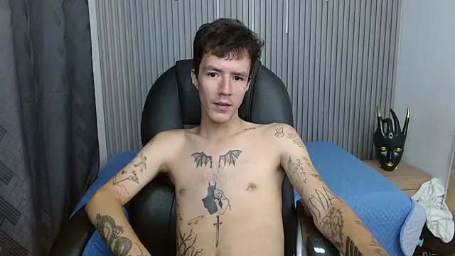 CamiEvan online show from March 26, 8:46 pm