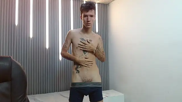 CamiEvan online show from March 13, 11:00 pm