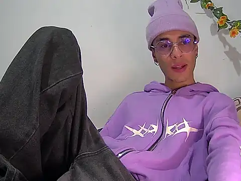 militoveruss2 online show from March 7, 4:49 pm