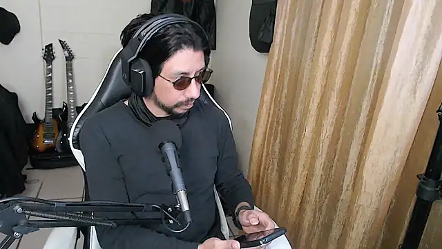 AntuanSV online show from March 28, 3:51 am