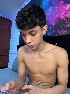 DiamondEssence online show from March 17, 7:11 am