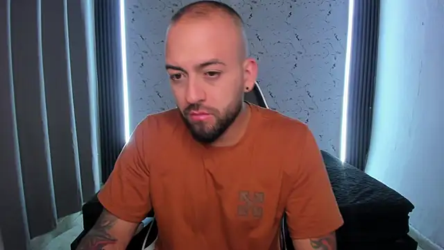 Jacke Taylor1 online show from April 1, 3:52 am