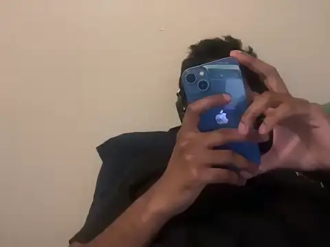 Hairydude78 online show from April 9, 3:37 am