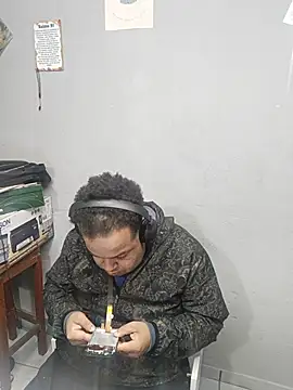 UrsoBissexualPauGrosso online show from May 22, 11:54 pm