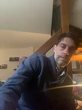 Alessandro7979 online show from April 2, 1:41 pm