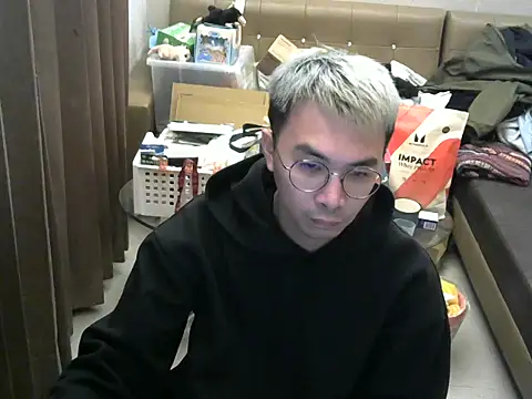 silverwolfwoof online show from March 12, 1:19 pm