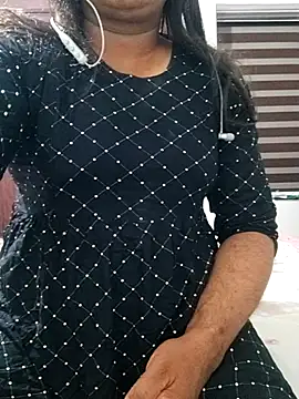 nelsycross85 online show from March 8, 7:40 pm