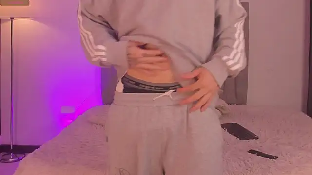 im seven online show from March 10, 4:40 am