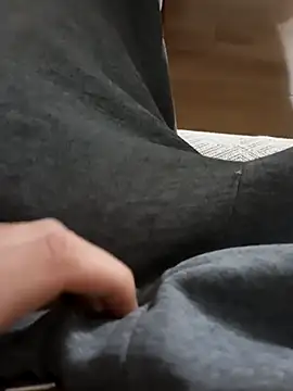 Alejandro27003 online show from March 7, 2:37 pm