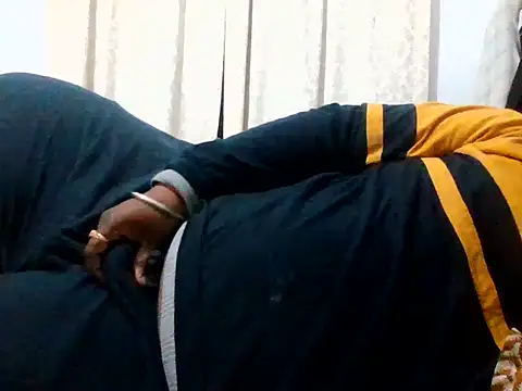 Huskyboss online show from March 21, 3:38 pm