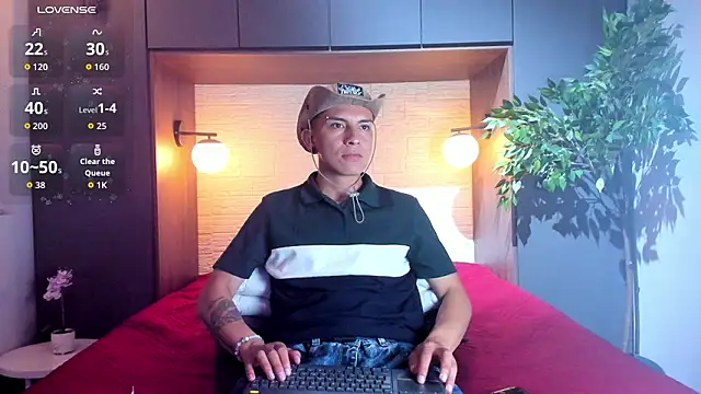 Juanse Colling online show from March 12, 8:38 pm