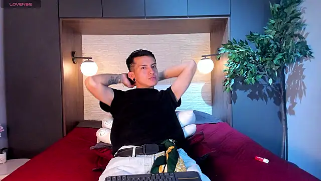 Juanse Colling online show from March 13, 8:48 pm