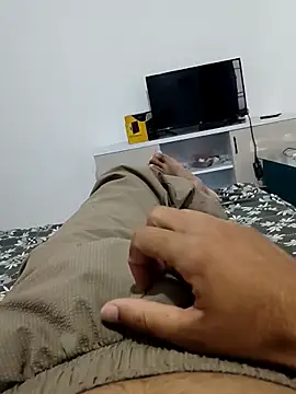 shybullggn online show from May 11, 7:43 am