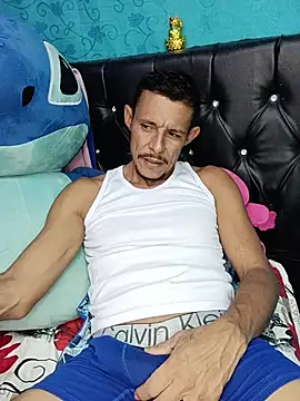 maur 22 online show from February 27, 8:19 pm