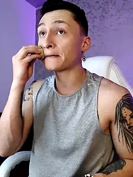 DIEGO JONES online show from April 11, 1:03 pm