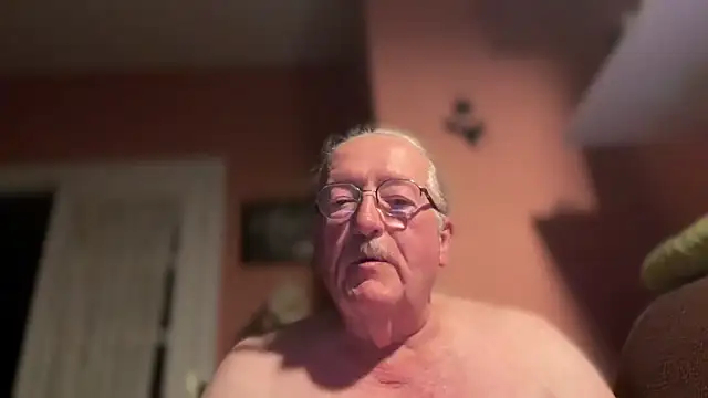 Phrodeaux Baggins online show from March 28, 4:02 am