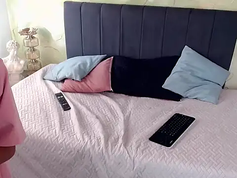 abraham xo online show from March 17, 1:02 pm