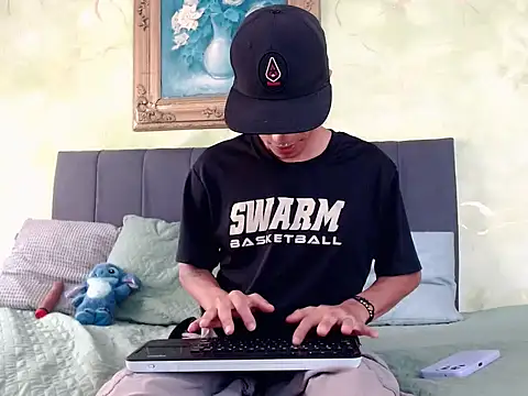 abraham xo online show from April 11, 1:14 pm