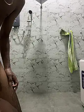 DimuthuBoy online show from April 4, 8:50 pm