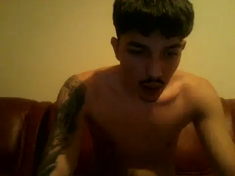 danbig01 online show from March 27, 7:26 pm