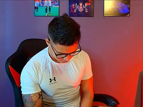 evan greey01 online show from March 6, 6:05 pm