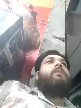 areee214 online show from April 27, 4:58 pm