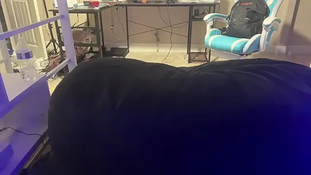 nickabraham online show from March 20, 3:54 am