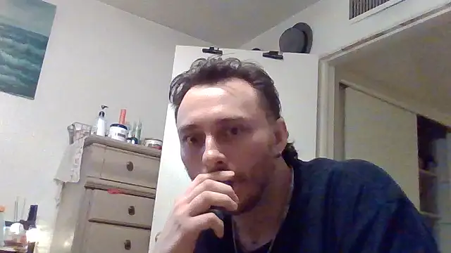 TallHungandCloudy69 online show from March 12, 7:16 am