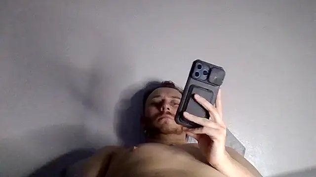 TallHungandCloudy69 online show from March 16, 5:44 am