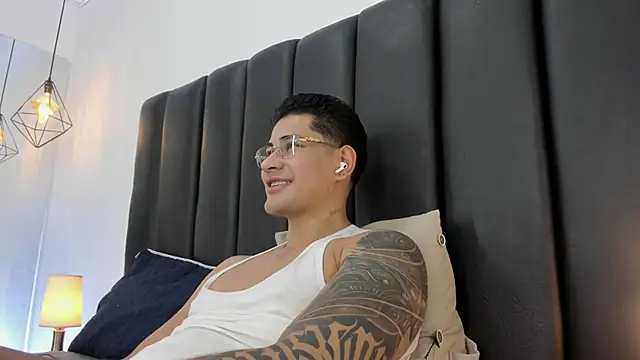 pablo bosston online show from March 12, 1:30 pm