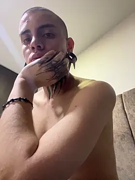  valentinooo online show from March 21, 4:38 am