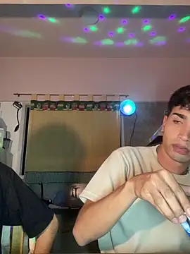 Lucasss2204 online show from March 19, 4:15 am