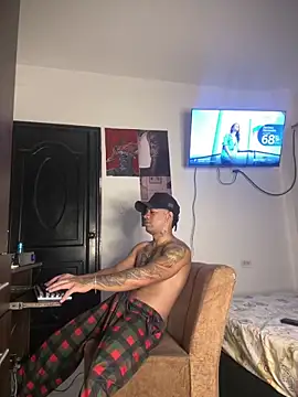 Kenny romano online show from April 15, 3:23 pm