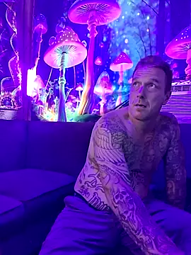 drednasty online show from April 3, 7:05 am