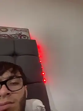 ImRutz online show from March 6, 7:05 am