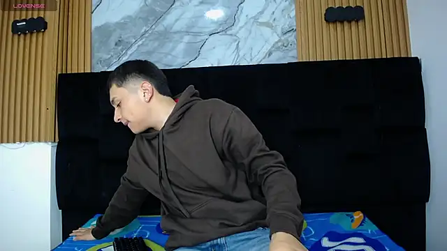 Matteo Hun online show from March 24, 11:37 am