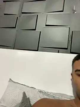 negro23cmdotado online show from April 29, 3:22 am