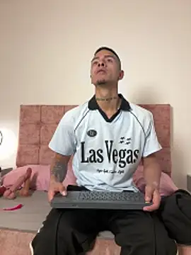 Spicy Clay online show from April 6, 11:55 am