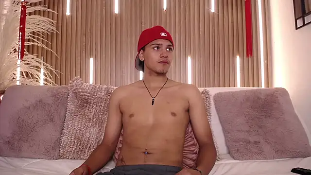 Ikaika Kalani online show from April 6, 12:50 pm